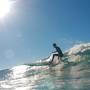 Cut Back avec le longboard sur la vague