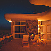 Surf Villa Fuerteventura, cheminée sur la terrasse