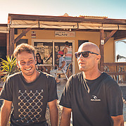 Petite pause dans un petit café du village