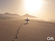 Surfeur solitaire à Cofete Surfeur solitaire à Cofete